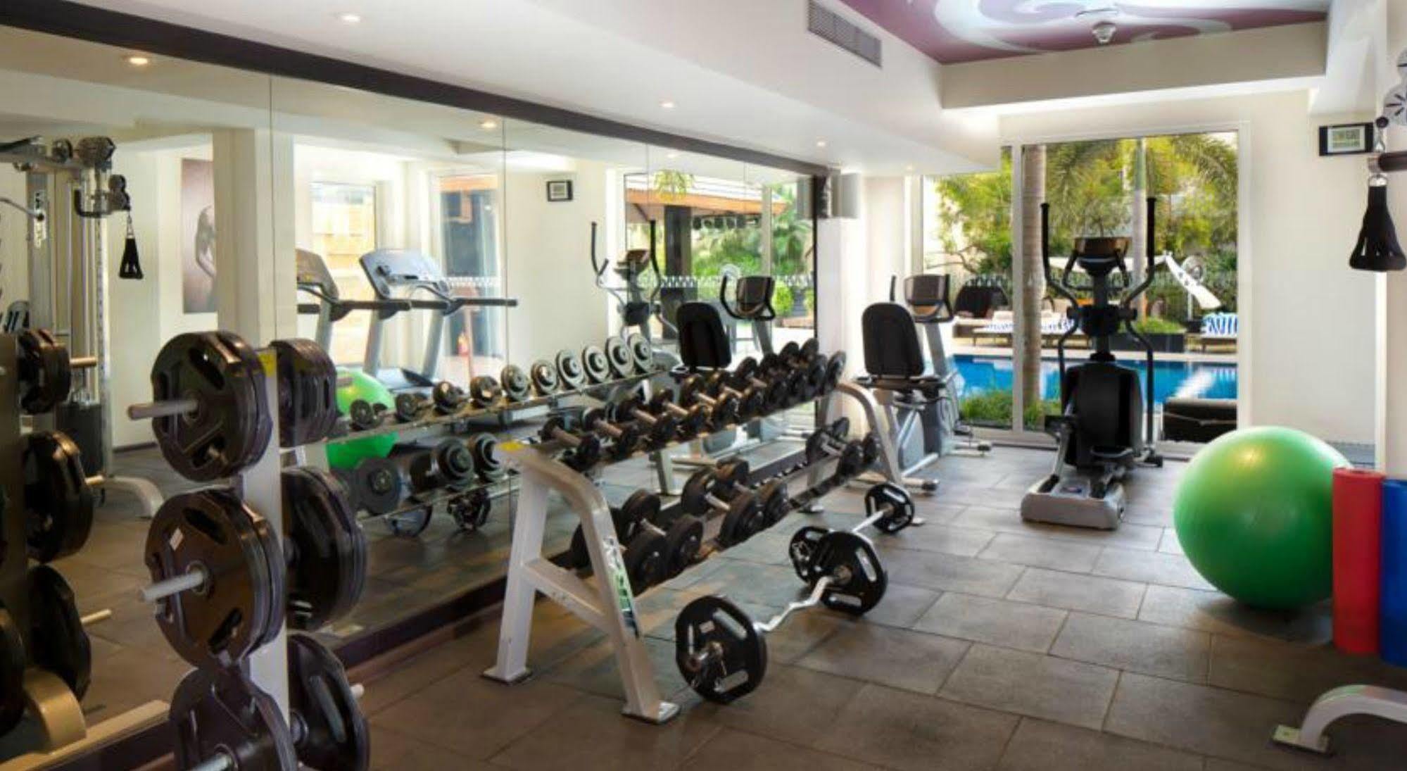 โรงแรมฮาร์ด ร็อค โคอา กาลังกูติ ภายนอก รูปภาพ The gym at the hotel